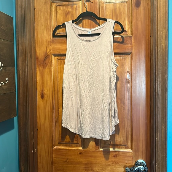 Old Navy, tank top for ladies in blush pink - Picture 1 of 3